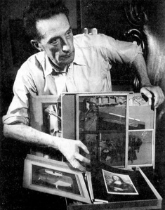 Duchamp y su boîte en valise (www.centrodelaimagen.wordpress.com)